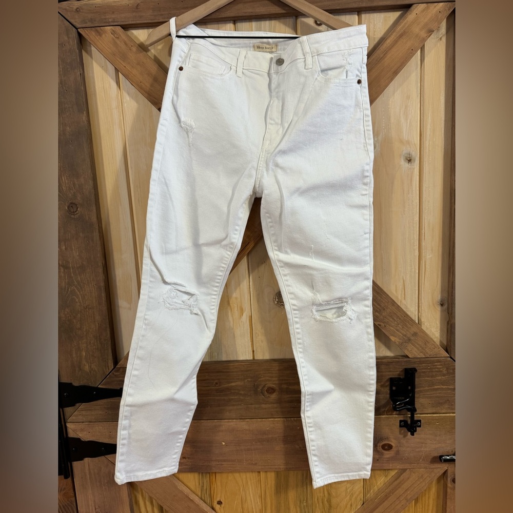 Shop Stevie distressed jeans NWT